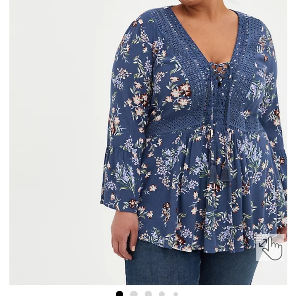 Torrid lace up babydoll top size 2